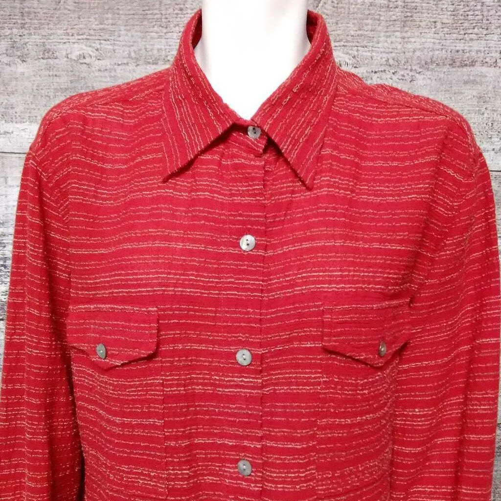 CHICOS RED BUTTON UP TOP SIZE 2 TCC