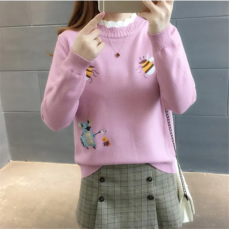 Little Bee Embroidery Loose Warm Sweater