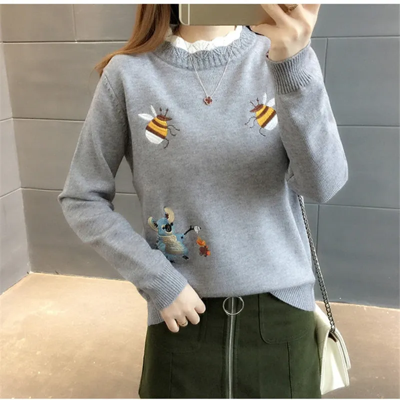 Little Bee Embroidery Loose Warm Sweater