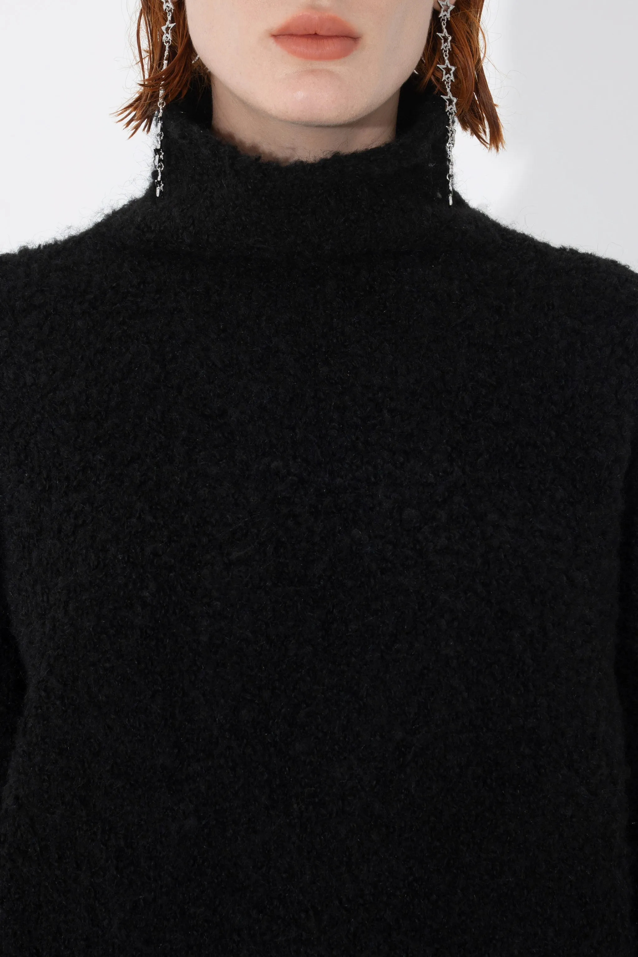 OVERSIZED FUNNEL NECK SWEATER in Black