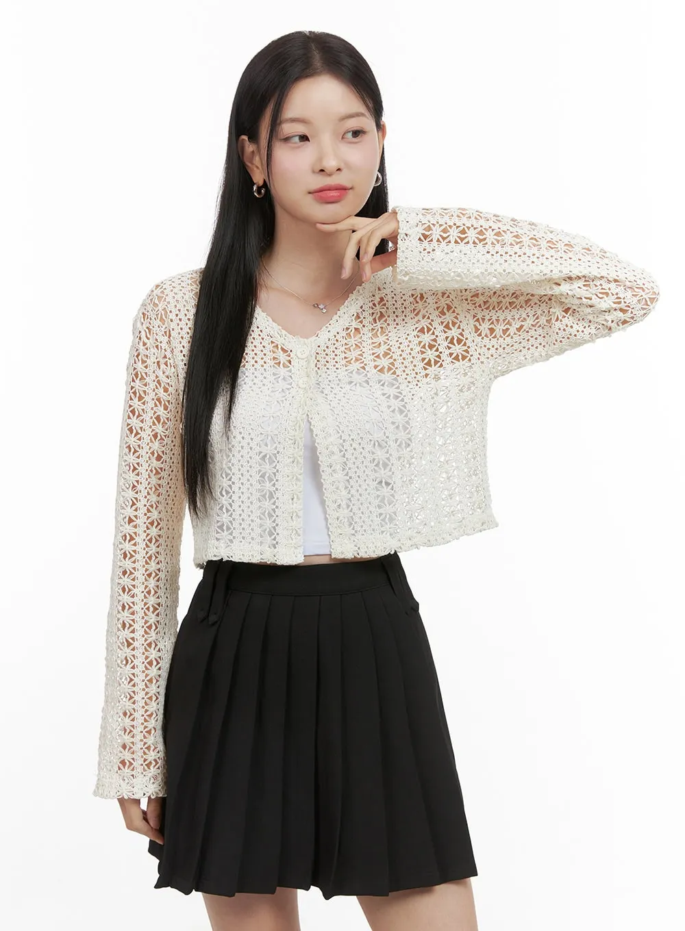 Sleek Buttoned V-Neck Crop Cardigan OS411